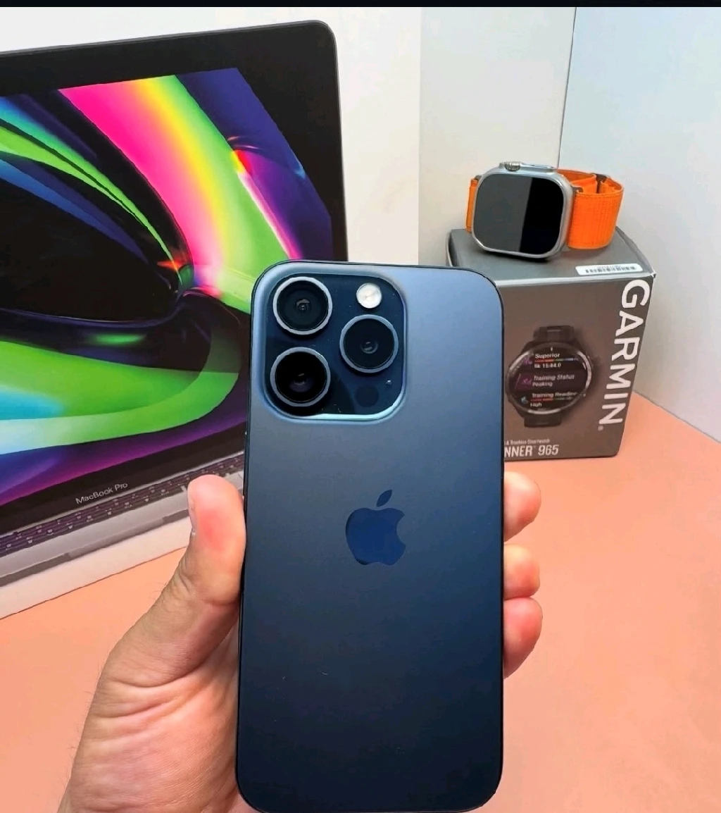 iPhone 15 pro 256gd