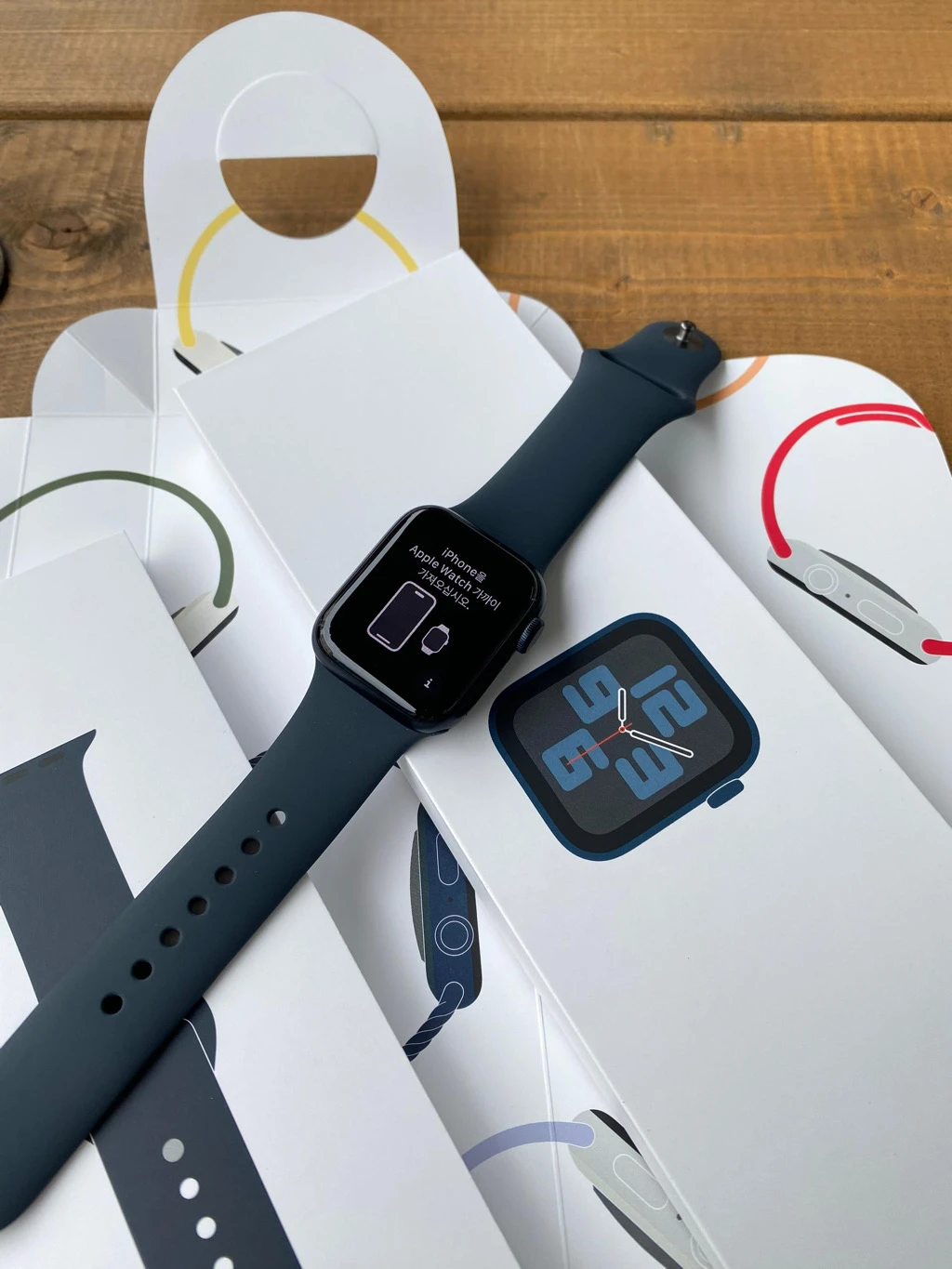 Apple Watch SE 2 (2024) — 40mm, 32 ГБ