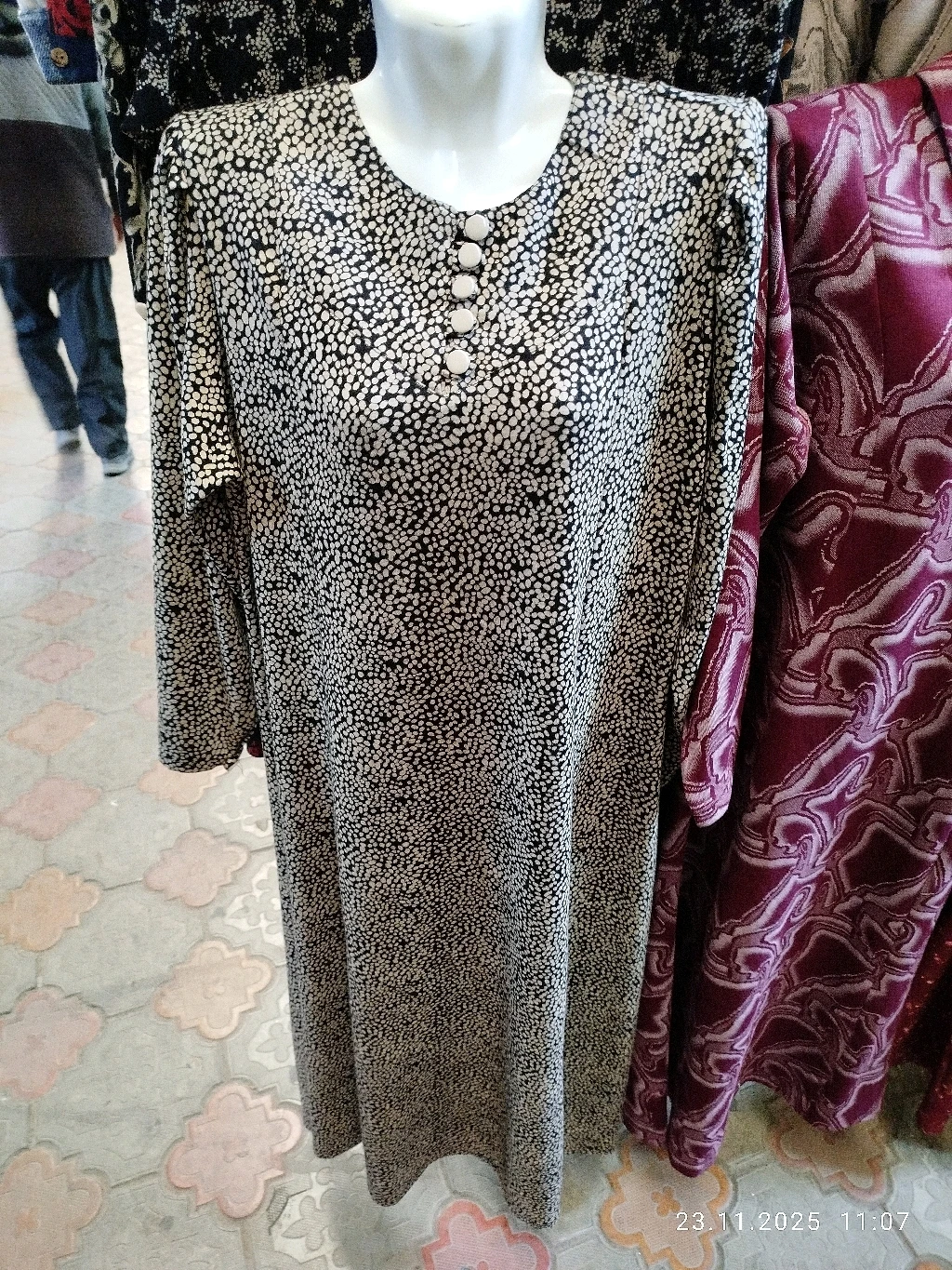 платья