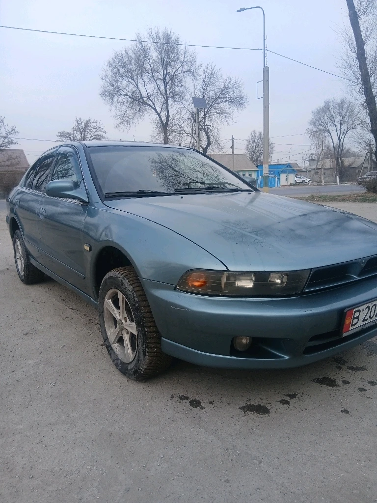 Mitsubishi Galant