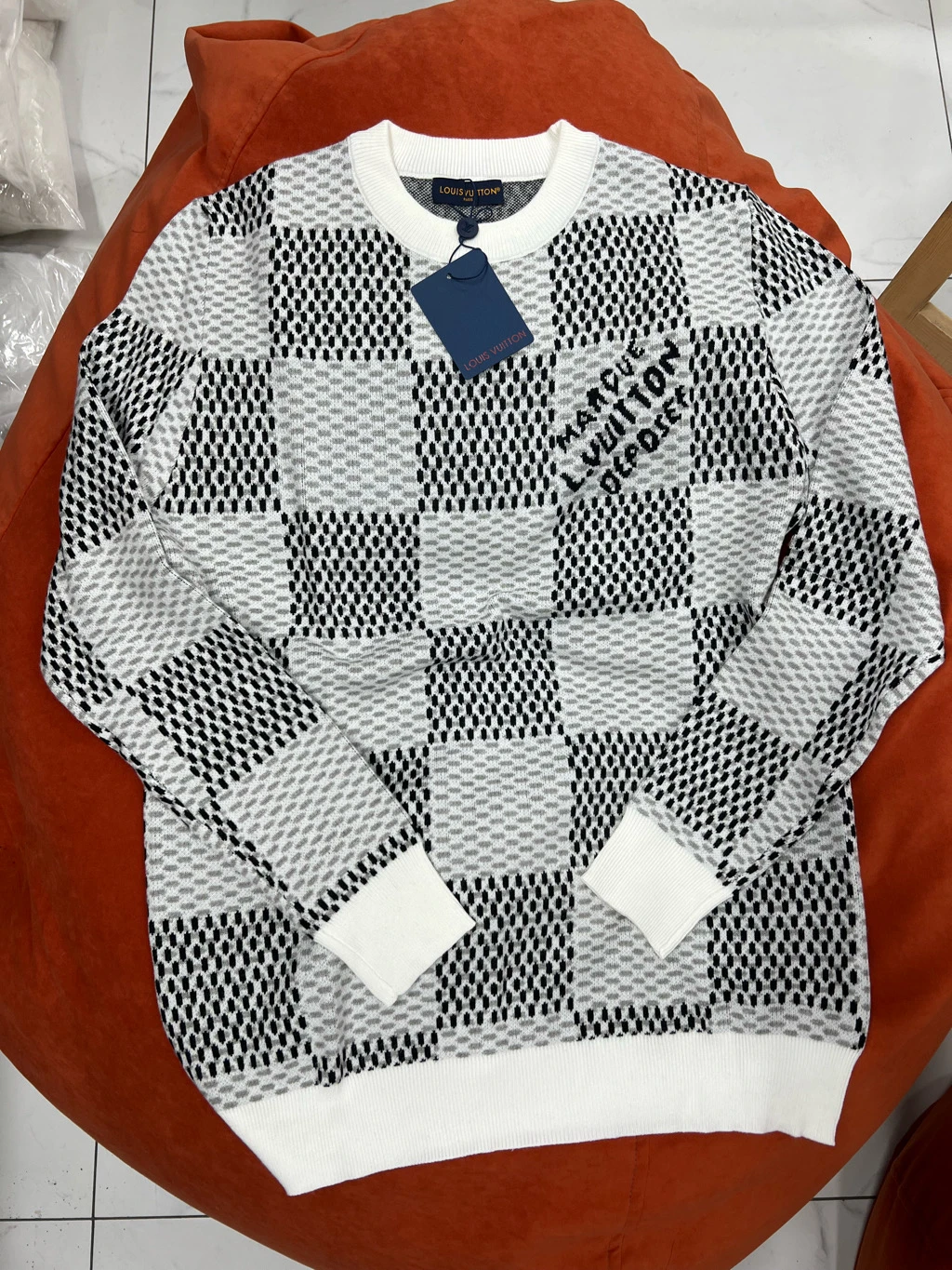 LOUIS VUITTON